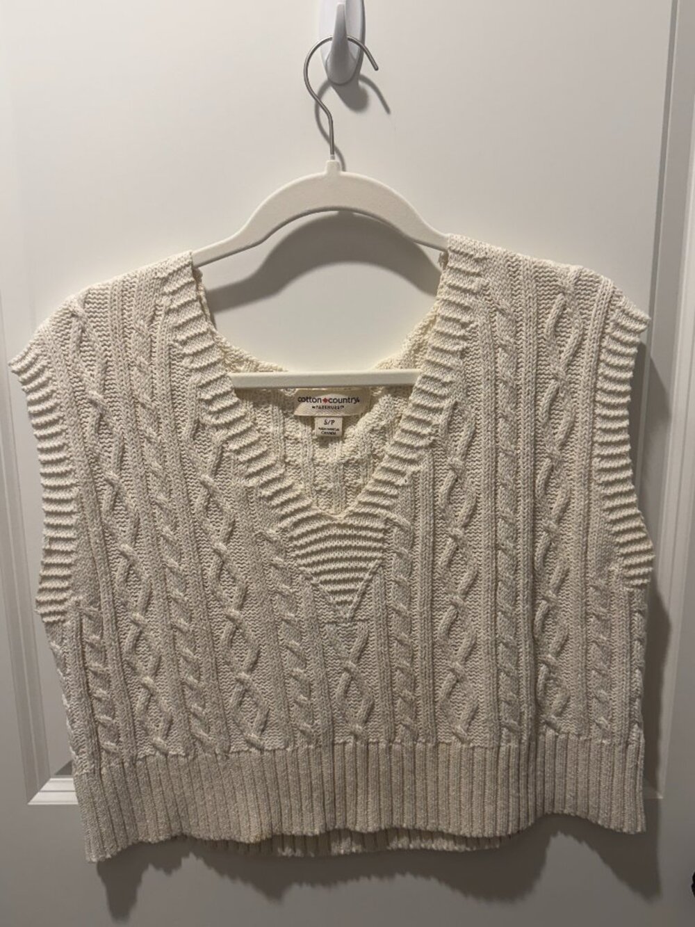 Cotton Country oversized white sweater vest - like new